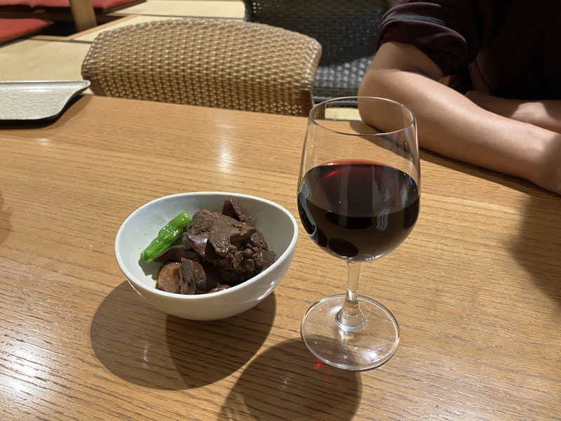 鳥モツ煮、赤ワイン、アジフライ、レモンサワー、粒餡と黒蜜の抹茶アイス