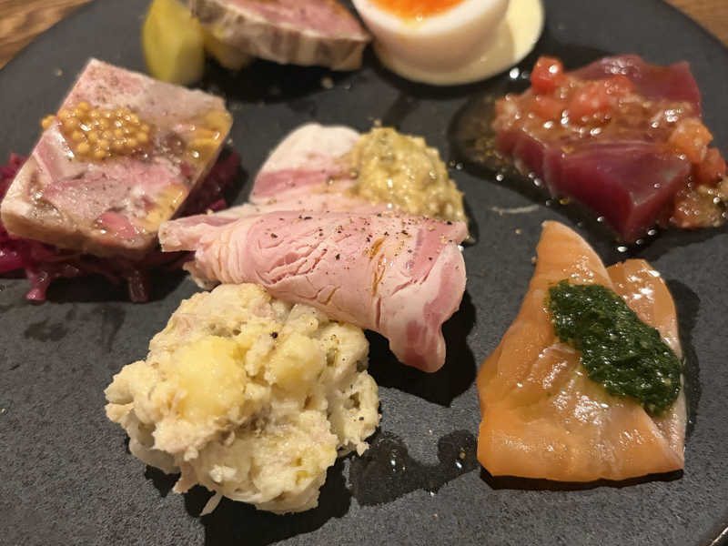 前菜盛り合わせ