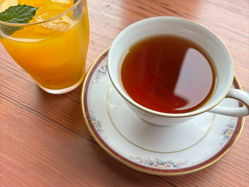 オレンジジュース、紅茶
