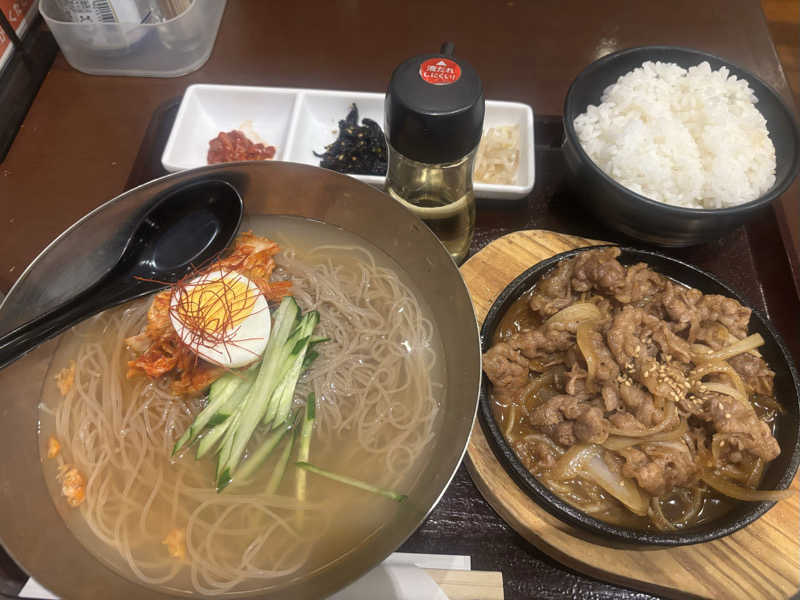 冷麺焼肉セット : オアシスサウナ アスティル（港区）のサウナ飯