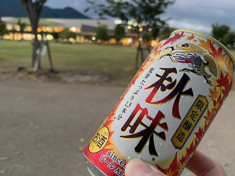 アサヒ缶型　椅子　中にお酒入れられそう アサヒ缶型 椅子 中にお酒入れられそう アサヒ缶型 椅子 中