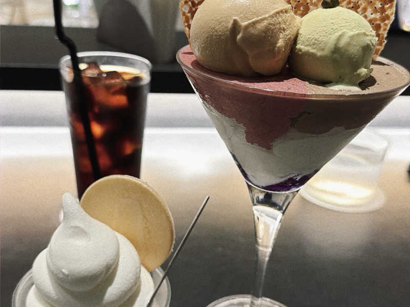アイスコーヒーとパフェ