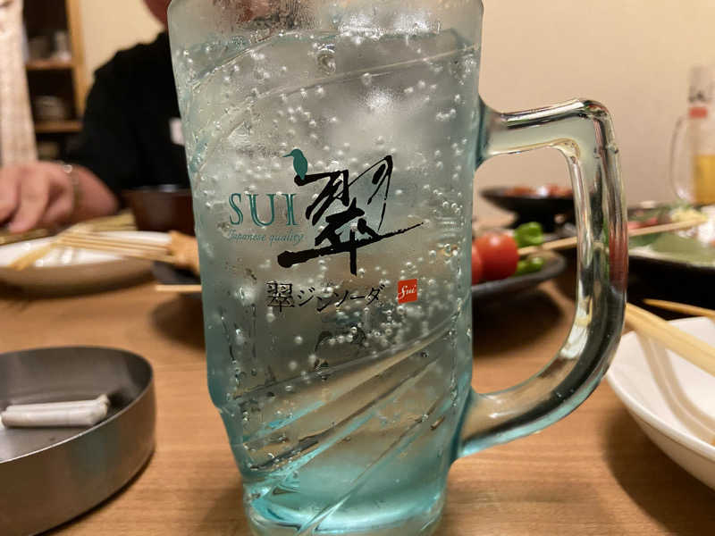 翠ジンソーダ