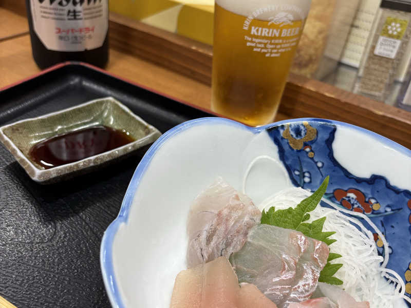 瓶ビールと刺身盛り