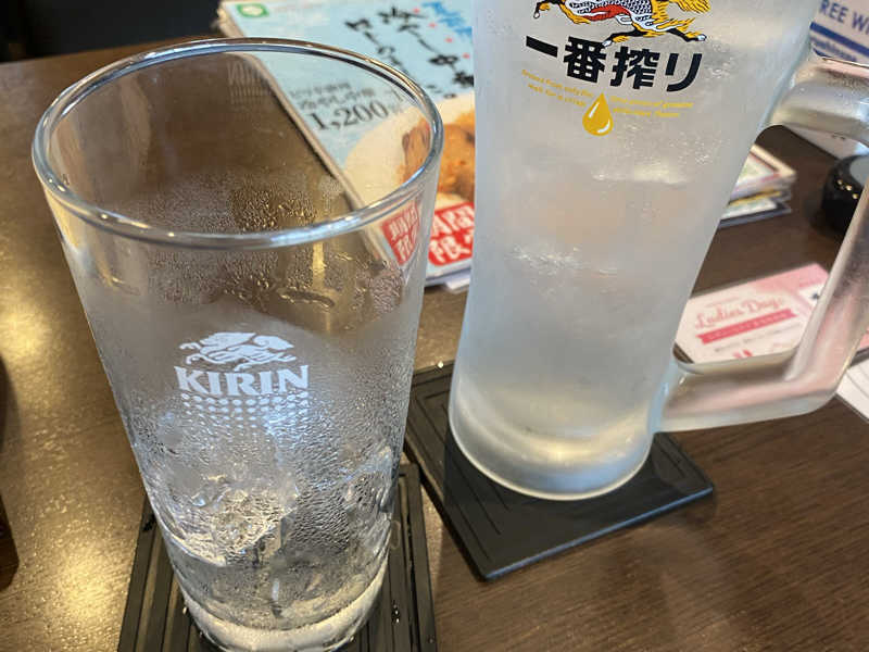シークヮーサーサワーにレモンサワー。レモンサワーデカい💦