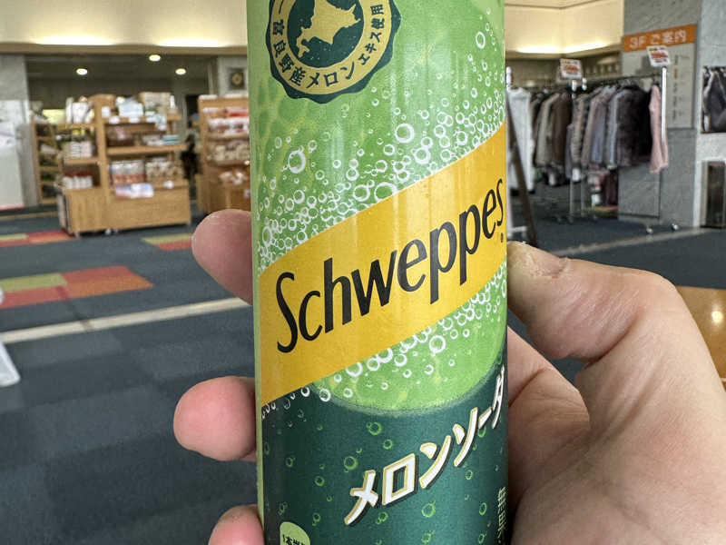 シュウェップスメロンソーダ🍈