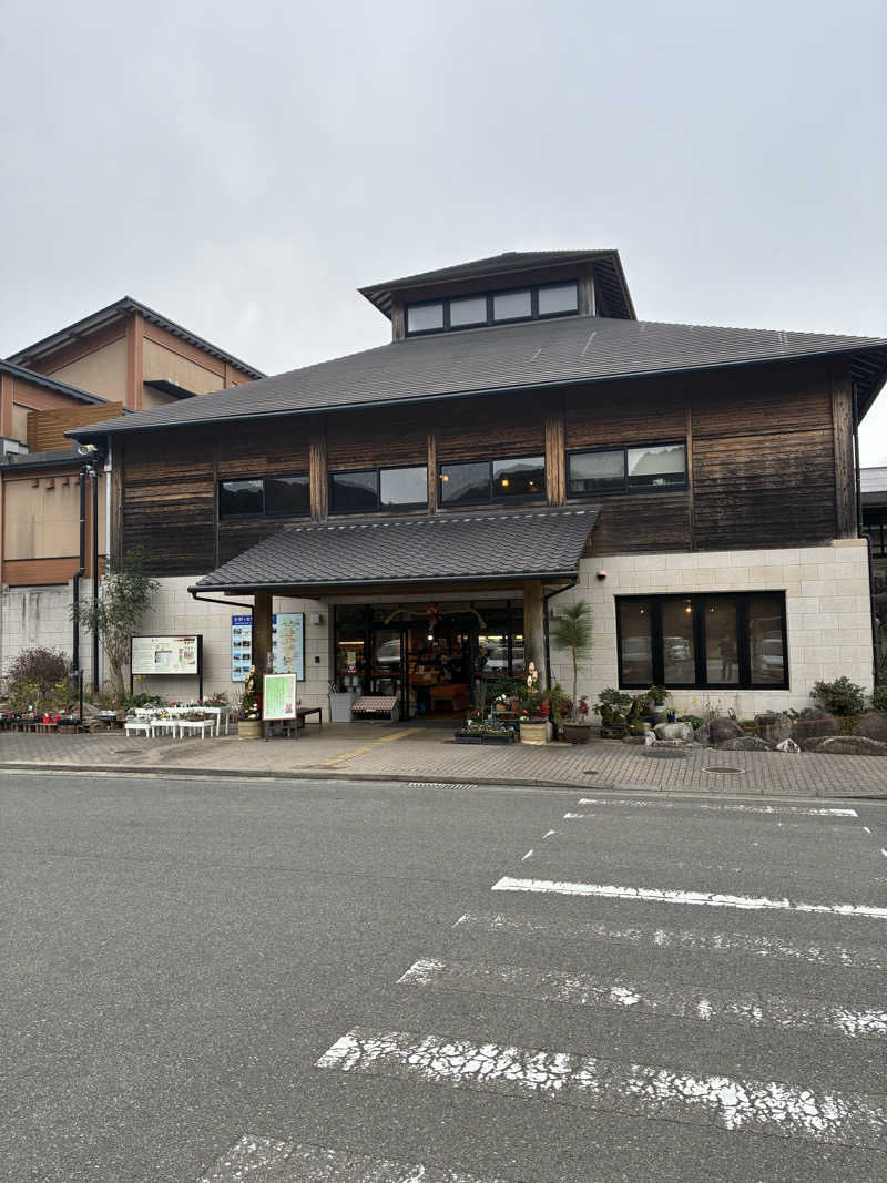 ハチハチ(88)ＢＡＳＥさんのひがしせふり温泉 山茶花の湯のサ活写真