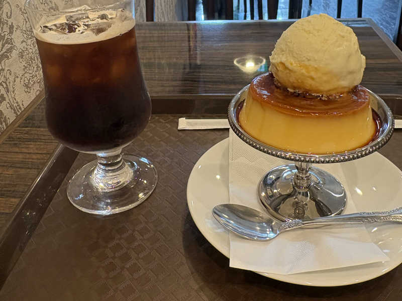 深煎りアイスコーヒー&昔ながらの昭和プリン🍨乗せ