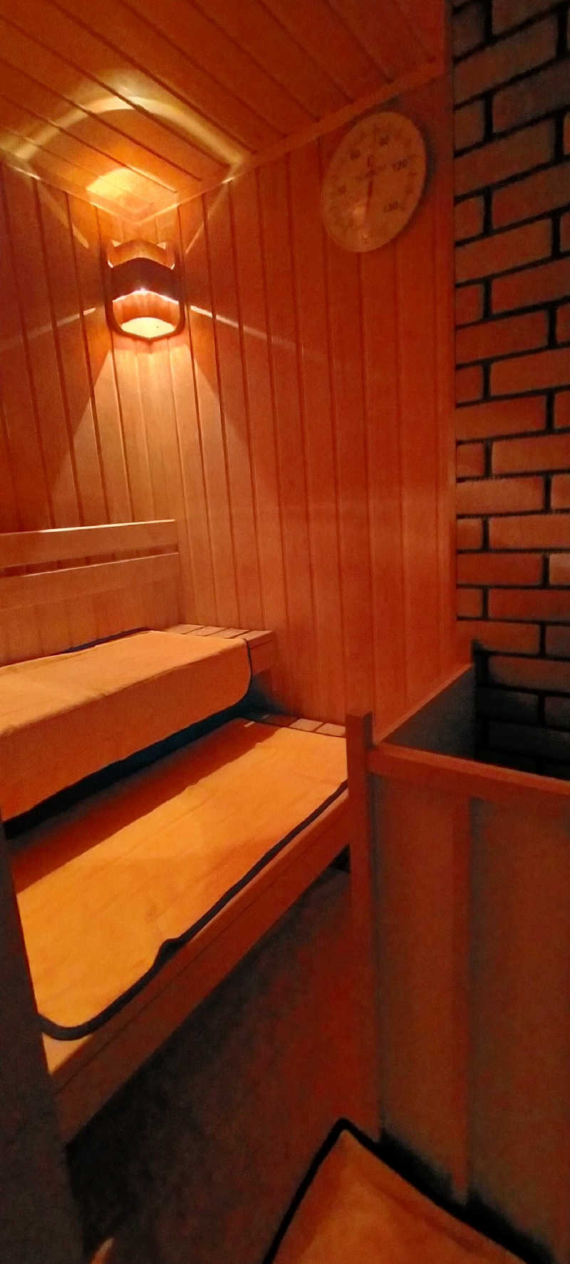 【すみっこ旅行社】 サウナ開拓部さんのホテルグローバルビュー津のサ活写真